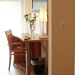 Hotel-restaurant Zum Kirschbaum מלון 3*