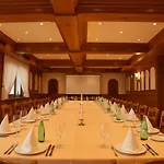 מלון Hotel-restaurant Zum Kirschbaum