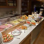 Hotel-restaurant Zum Kirschbaum מלון וירצבורג