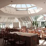 Hotel-restaurant Zum Kirschbaum 3* וירצבורג
