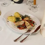 Hotel-restaurant Zum Kirschbaum וירצבורג