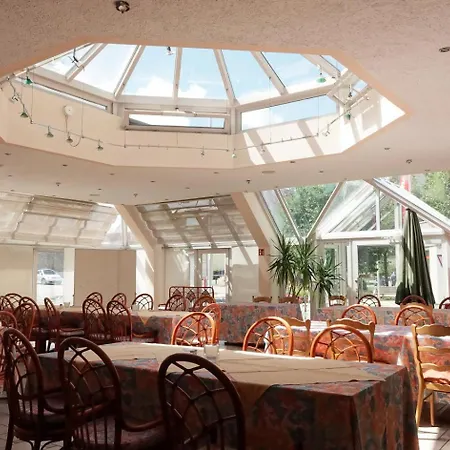 Hotel-restaurant Zum Kirschbaum Rottendorf