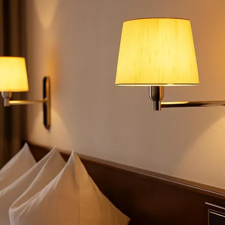 Hotel-restaurant Zum Kirschbaum 호텔