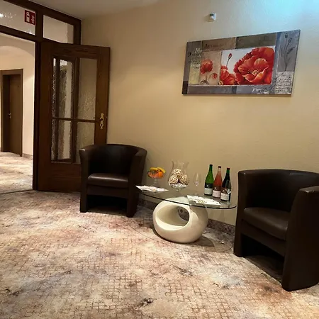 Hotel-restaurant Zum Kirschbaum 호텔 뷔르츠부르크