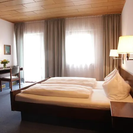 Hotel Hotel-restaurant Zum Kirschbaum Rottendorf