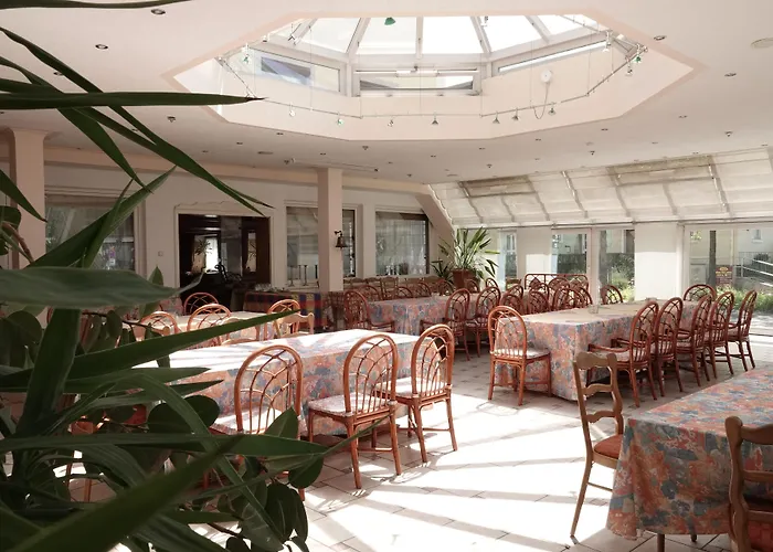 Hotel-restaurant Zum Kirschbaum 호텔 뷔르츠부르크