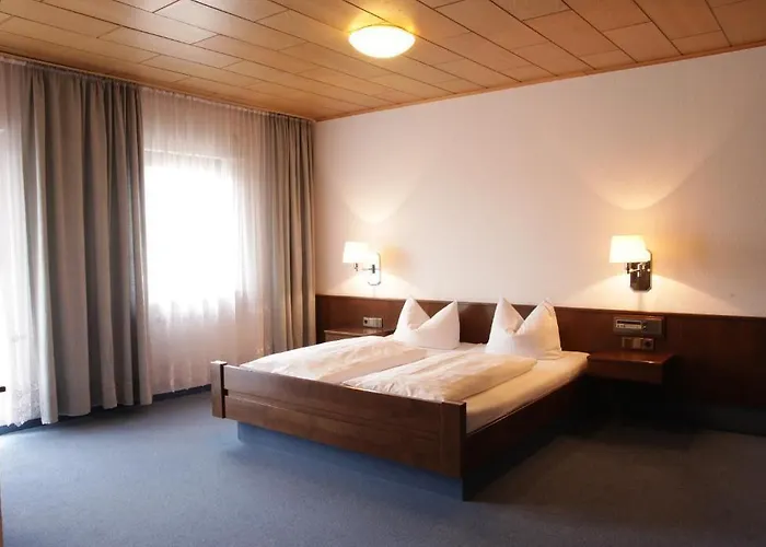 Hotel-restaurant Zum Kirschbaum 호텔 3*