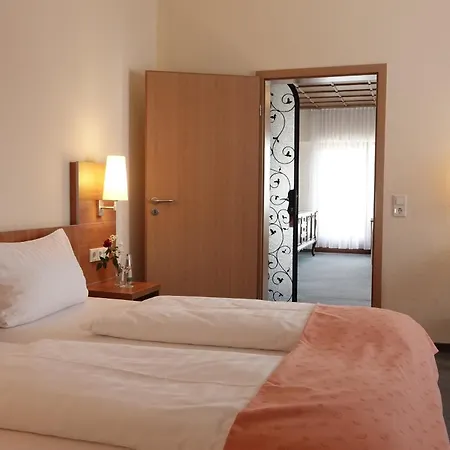 Hotel Hotel-restaurant Zum Kirschbaum