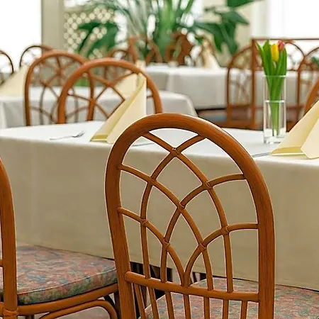 Hotel-restaurant Zum Kirschbaum Отель