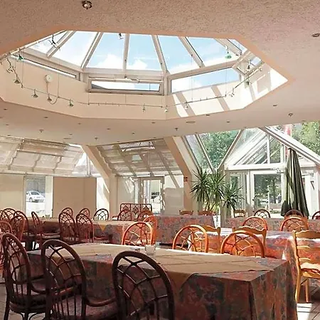 Hotell Hotel-restaurant Zum Kirschbaum Würzburg
